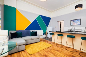 Sleek and Stylish 2 bed in Clifton - Garden